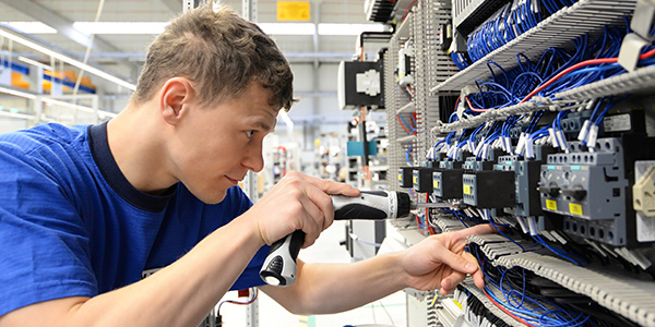 Ausbildung zum Elektroniker für Betriebstechnik